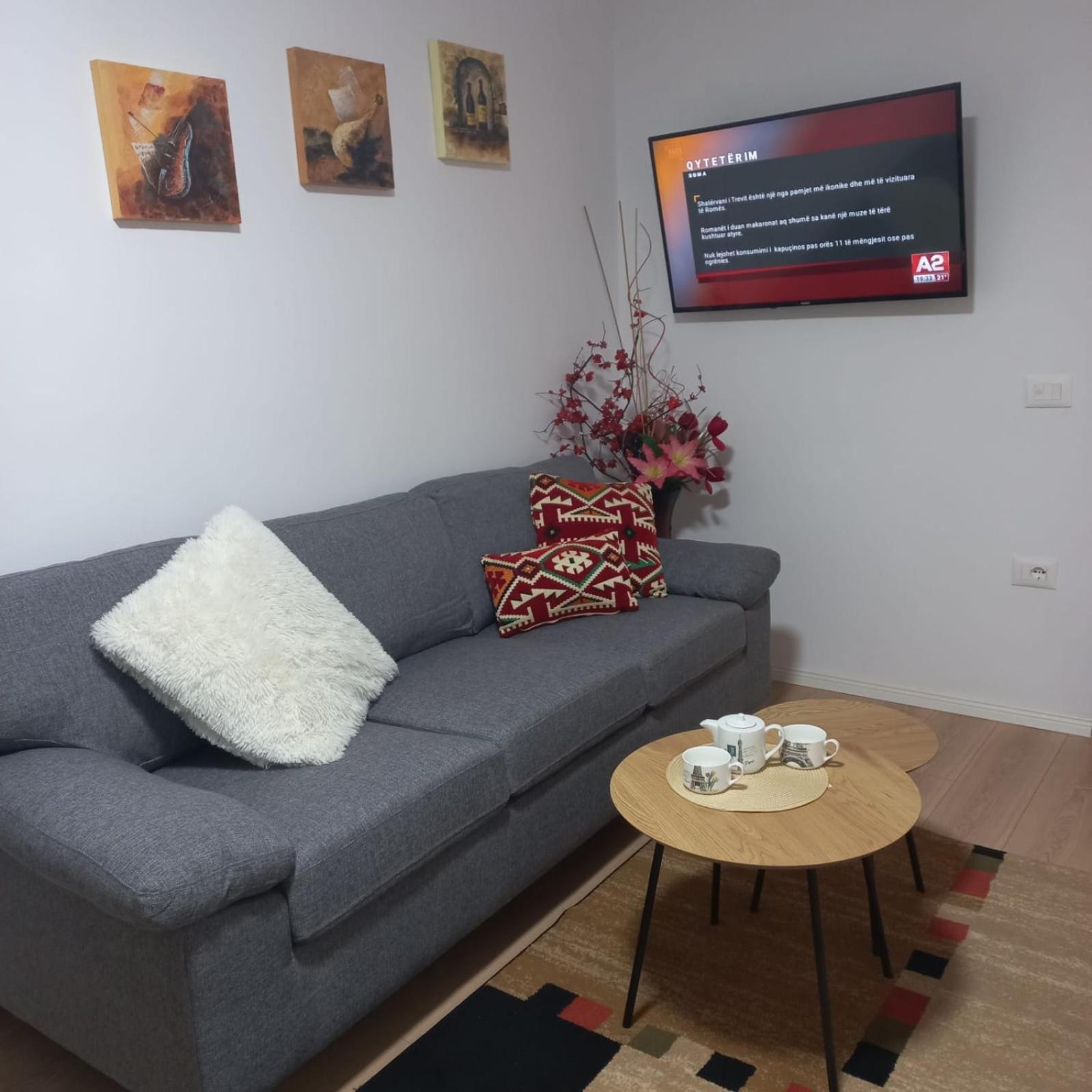 Regis Apartment Tirana Exteriör bild