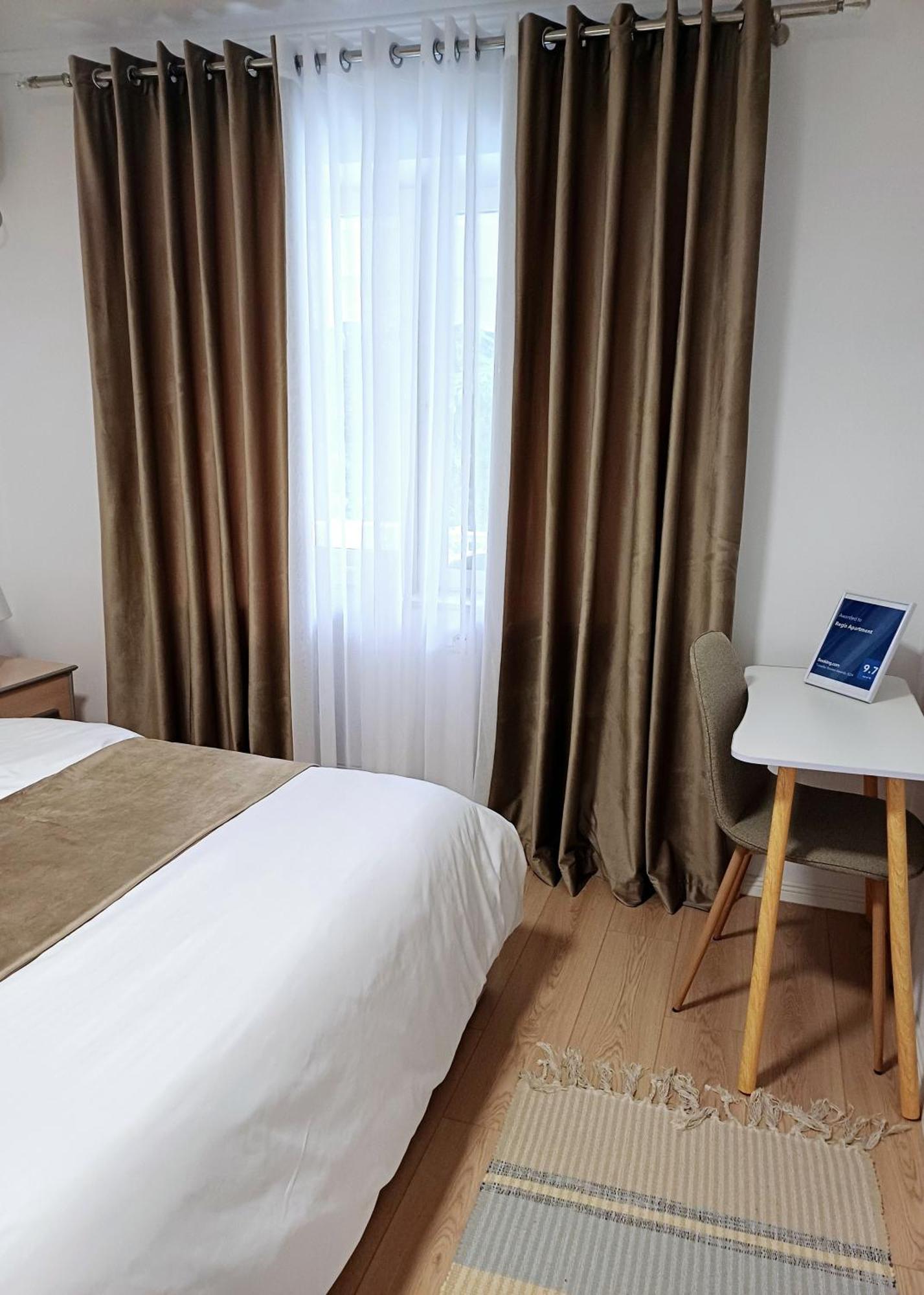 Regis Apartment Tirana Exteriör bild
