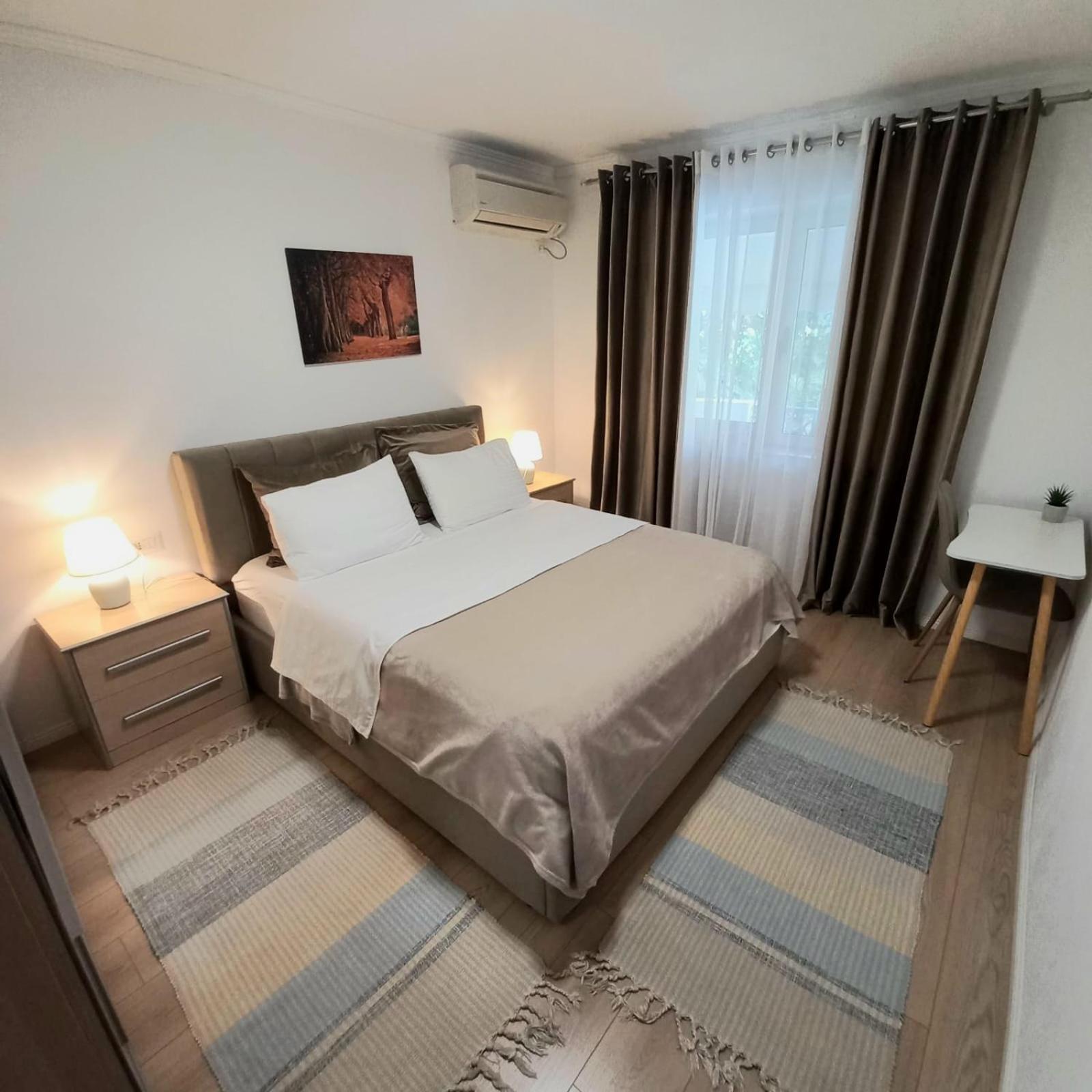 Regis Apartment Tirana Exteriör bild