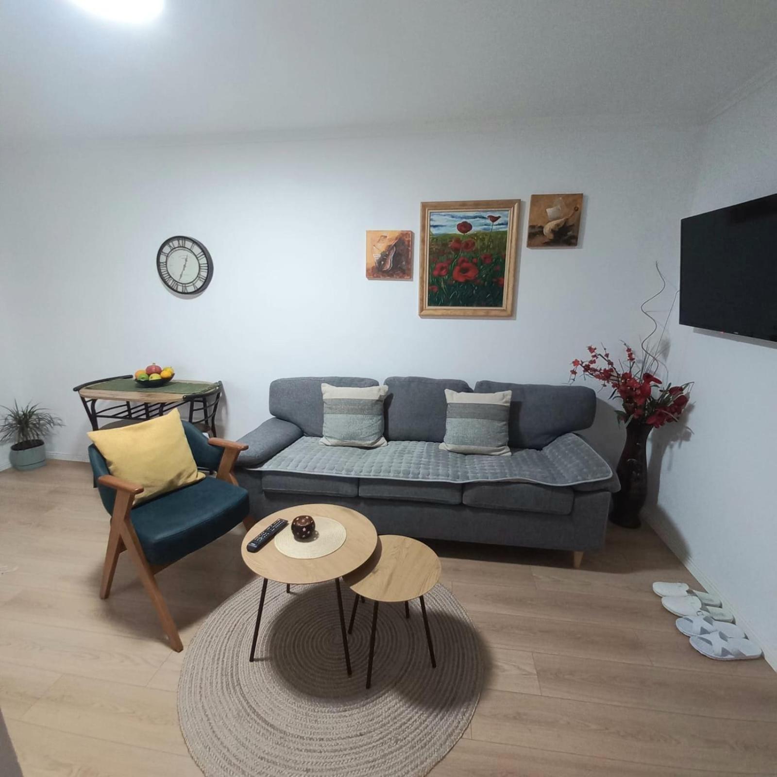 Regis Apartment Tirana Exteriör bild
